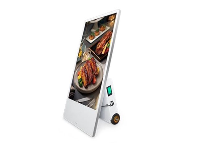 Totem digital signage da esterno con display da 43"